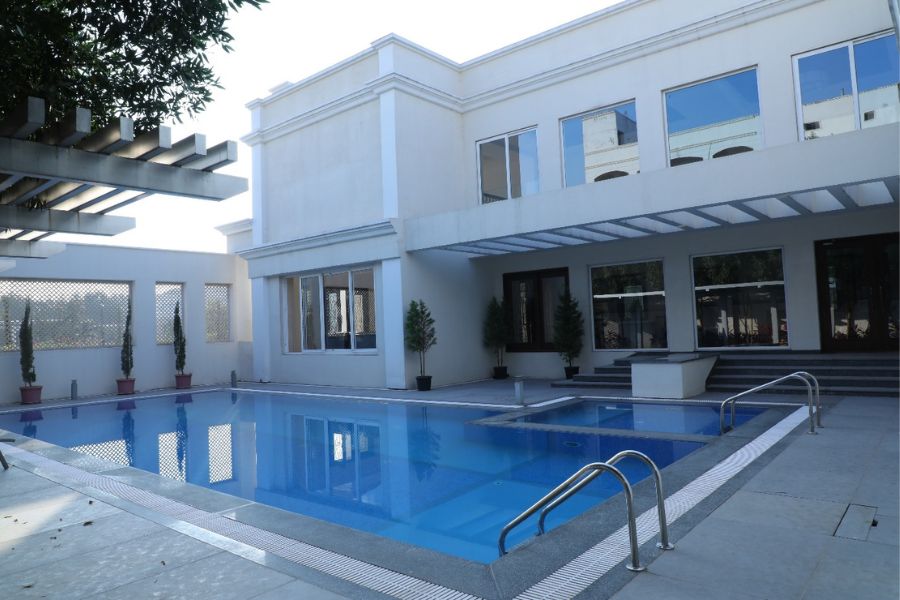 xr:d:DAFcHyqEbYY:7,j:82432676,t:23030308